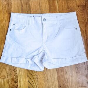 CP Jeans White Shorts Size 9 Rolled Cuff, Stretchy Summer Short, Belt Loops